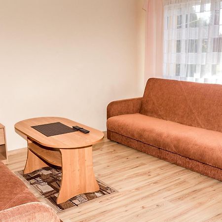 Pokoje I Domki Nadmorskie - Bajkowa Mierzeja Stegna  Buitenkant foto