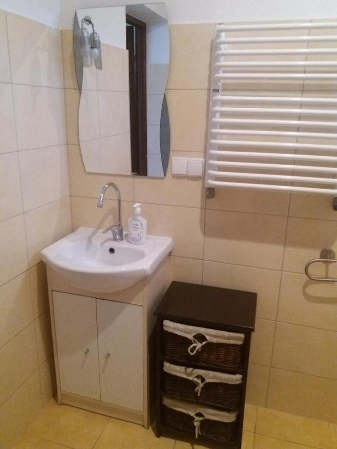 Pokoje I Domki Nadmorskie - Bajkowa Mierzeja Stegna  Buitenkant foto