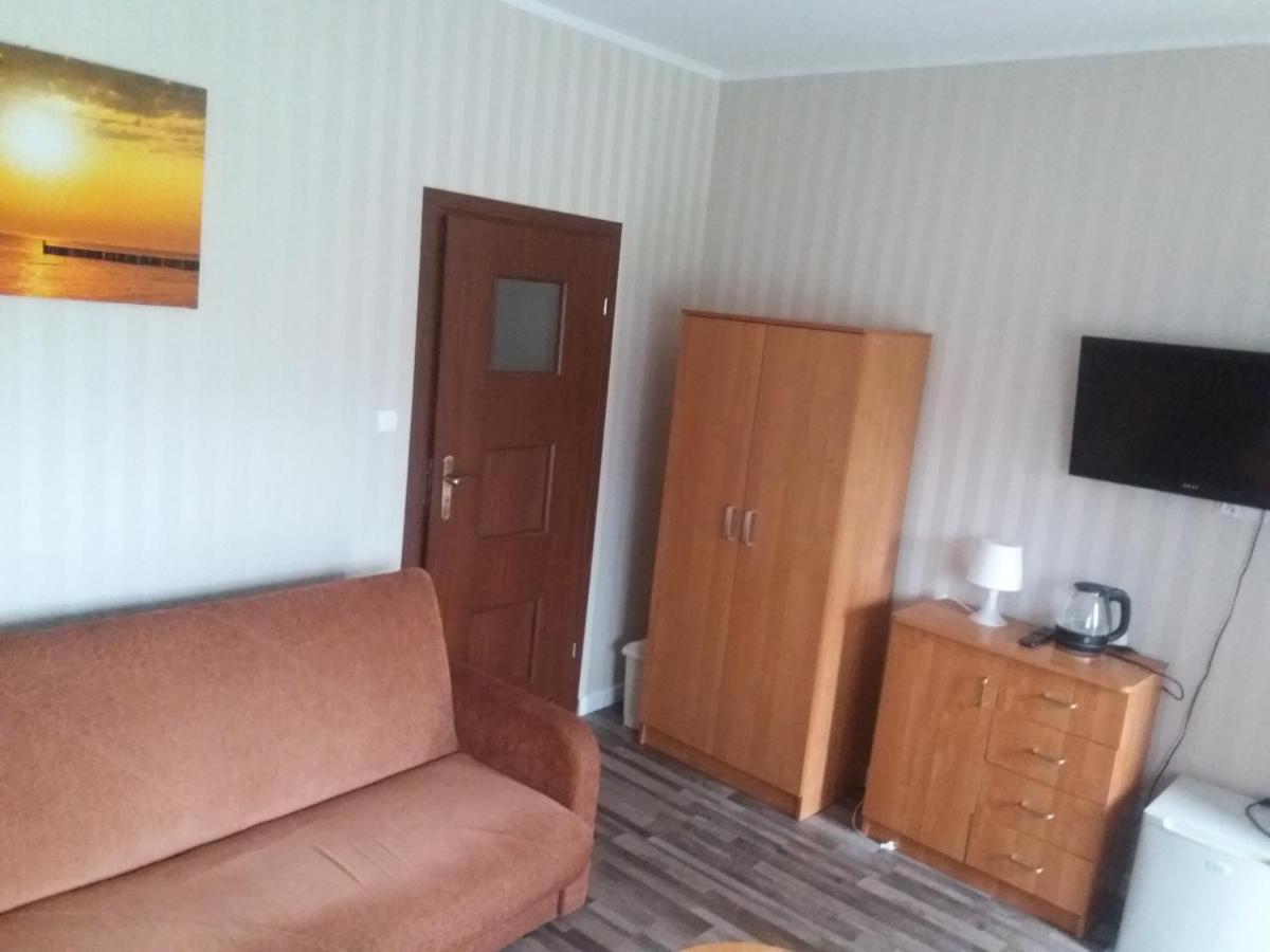 Pokoje I Domki Nadmorskie - Bajkowa Mierzeja Stegna  Buitenkant foto