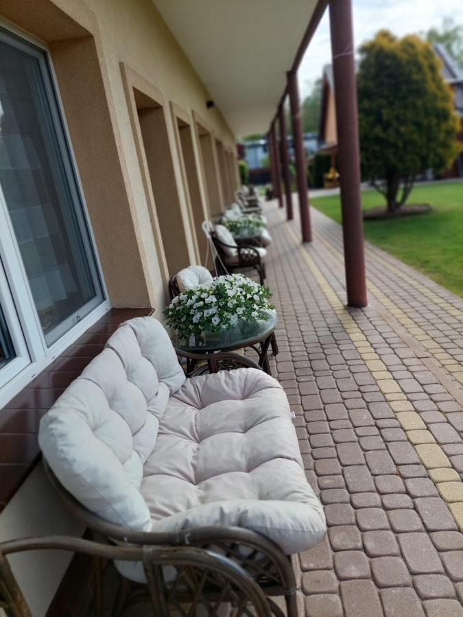 Pokoje I Domki Nadmorskie - Bajkowa Mierzeja Stegna  Buitenkant foto